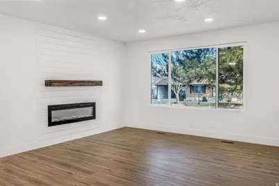 13096 S 2110 W, Riverton, UT 84065 - Photo 4