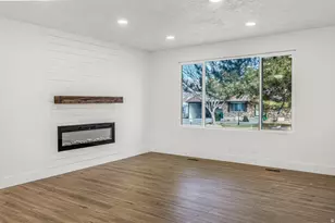 13096 S 2110 W, Riverton, UT 84065 - Photo 4