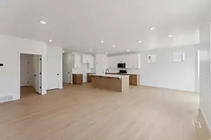 938 W Motor Vu Dr, Riverdale, UT 84405 - Photo 14