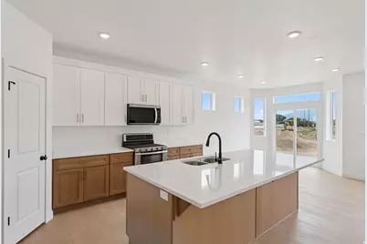 938 W Motor Vu Dr #208, Riverdale, UT 84405 - Photo 8