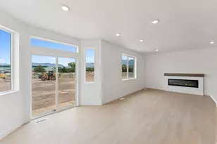 938 W Motor Vu Dr, Riverdale, UT 84405 - Photo 16