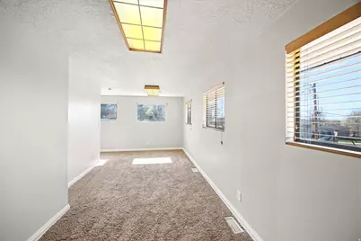 793 E Orchard Dr, Pleasant Grove, UT 84062 - Photo 36