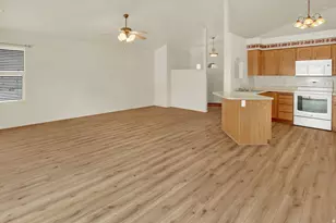 5366 W Stony Brook Cir S, Salt Lake City, UT 84118 - Photo 6