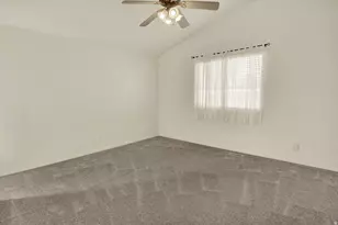 5366 W Stony Brook Cir S, Salt Lake City, UT 84118 - Photo 12