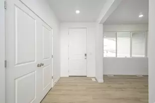 1990 E Hummingbird Dr, Eagle Mountain, UT 84005 - Photo 2