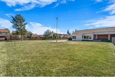 545 S Valley Dr #15, Saint George, UT 84770 - Photo 40