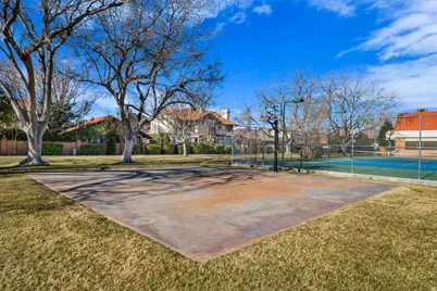 545 S Valley Dr #15, Saint George, UT 84770 - Photo 42