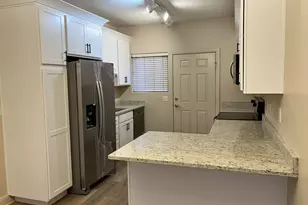 700 N Main St, Washington, UT 84780 - Photo 4