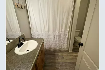 291 W Center, Hinckley, UT 84635 - Photo 8