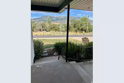 185 E South Weber Dr, South Weber, UT 84405 - Photo 2