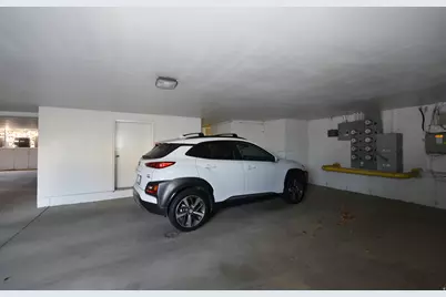 1360 W 6690 S #E204, West Jordan, UT 84084 - Photo 18