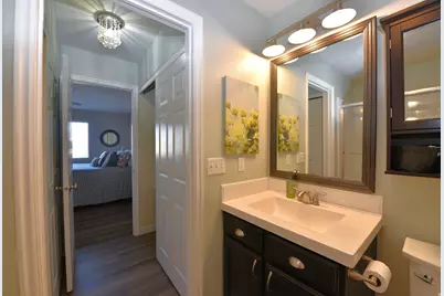 1360 W 6690 S #E204, West Jordan, UT 84084 - Photo 12