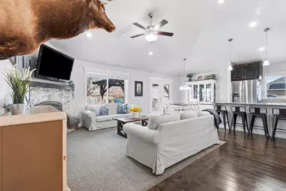 1587 E Smithfield Dr, Eagle Mountain, UT 84005 - Photo 6