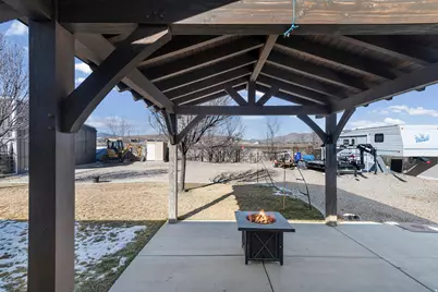 1587 E Smithfield Dr, Eagle Mountain, UT 84005 - Photo 36