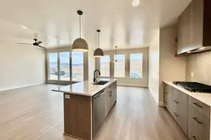1023 N Falcon Ridge View, Hurricane, UT 84737 - Photo 16