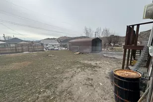 46 E E St, Helper, UT 84526 - Photo 18