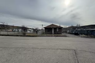 46 E E St, Helper, UT 84526 - Photo 14