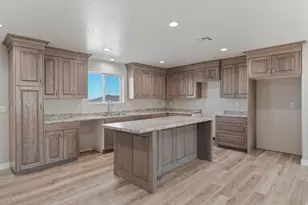 575 N Deer Meadow Dr, Oak City, UT 84649 - Photo 6