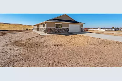 575 N Deer Meadow Dr, Oak City, UT 84649 - Photo 2