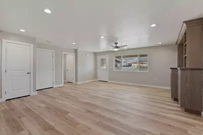 575 N Deer Meadow Dr, Oak City, UT 84649 - Photo 12