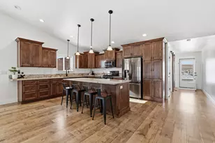 74 N 200 W, Wellsville, UT 84339 - Photo 2