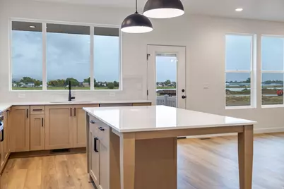 3202 N 2875 W #39, Plain City, UT 84404 - Photo 8