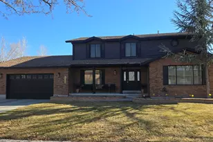 5549 S Apple Vale Dr, Murray, UT 84123 - Photo 2