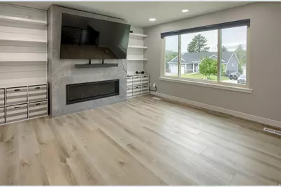 7755 S 1130 E, Midvale, UT 84047 - Photo 8