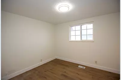 396 W Harvard St, Midvale, UT 84047 - Photo 12