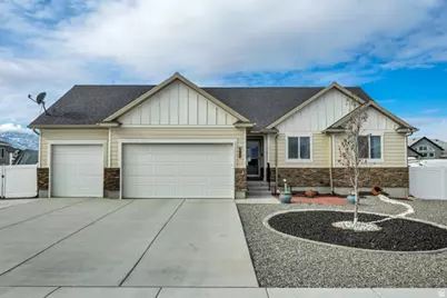 230 S Jodi Ln, Grantsville, UT 84029 - Photo 2