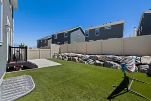 3043 S Willow Creek Dr, Saratoga Springs, UT 84045 - Photo 36