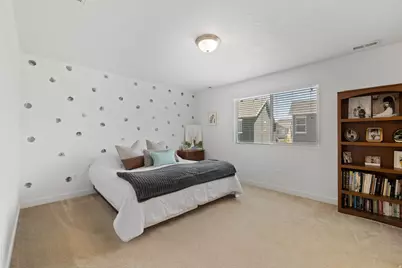 3043 S Willow Creek Dr, Saratoga Springs, UT 84045 - Photo 18