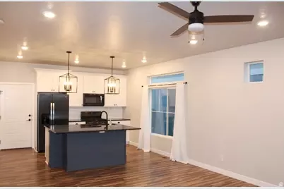 246 S Meadowbrook Ct, Saratoga Springs, UT 84045 - Photo 4