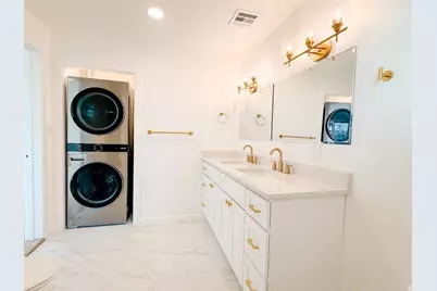 327 E 300 S, Gunnison, UT 84634 - Photo 18