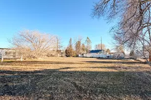 327 E 300 S, Gunnison, UT 84634 - Photo 28