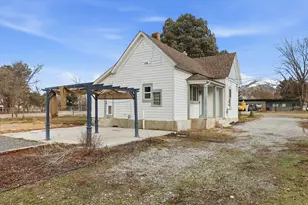 9 S 200 W, Smithfield, UT 84335 - Photo 32