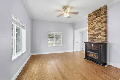 9 S 200 W, Smithfield, UT 84335 - Photo 4