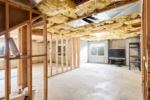 9943 S 3200 W, South Jordan, UT 84095 - Photo 34