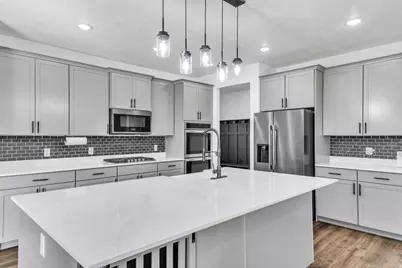 674 S Meade St, Mapleton, UT 84664 - Photo 4