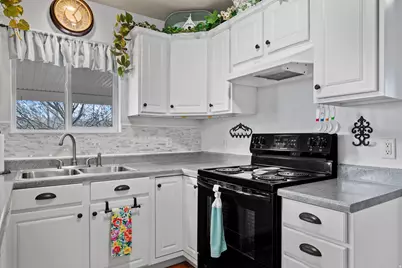 366 S 200 E, Mona, UT 84645 - Photo 10