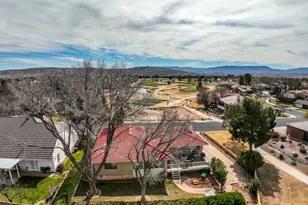 1054 W Wesley Powell, Saint George, UT 84790 - Photo 4