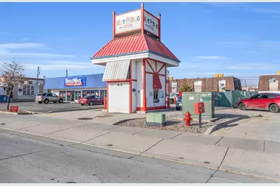 3090 W 3500 S, West Valley, UT 84119 - Photo 4