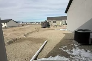 2288 E Sego Liliy Dr, Eagle Mountain, UT 84005 - Photo 12