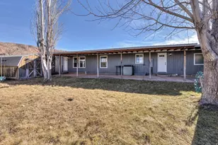 55 E Mt Peale Dr, Moab, UT 84532 - Photo 34