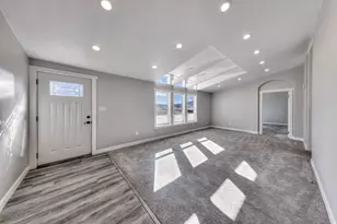 55 E Mt Peale Dr, Moab, UT 84532 - Photo 2