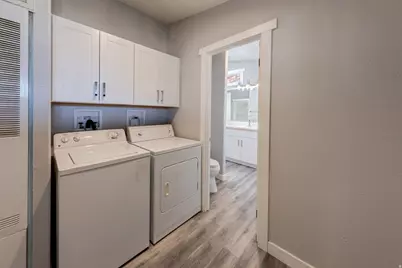 55 E Mount Peale Dr, Moab, UT 84532 - Photo 32