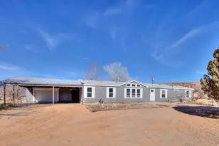 55 E Mt Peale Dr, Moab, UT 84532 - Photo 2