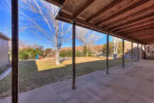 55 E Mt Peale Dr, Moab, UT 84532 - Photo 32