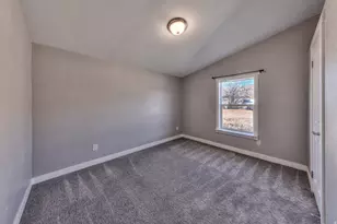 55 E Mt Peale Dr, Moab, UT 84532 - Photo 28