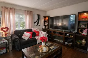 8812 S Stratford Cir, Sandy, UT 84070 - Photo 8